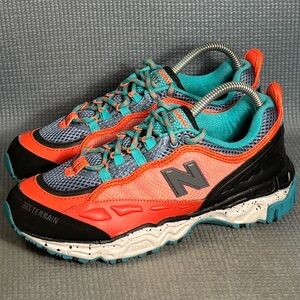 New Balance 801 Black Coral Unisex All Terrain Run Shoes Men Sz 6.5 Women Sz‎ 8